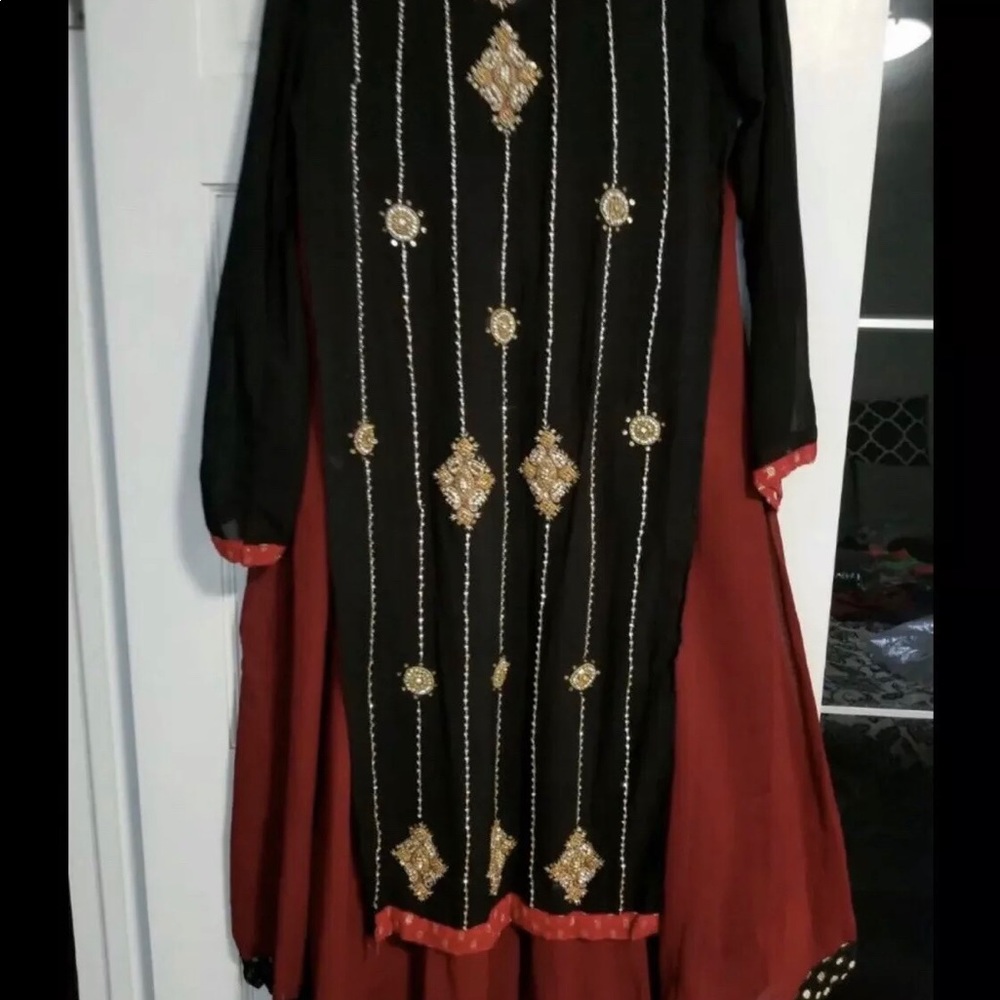 Stonework kameez n dupatta for girls 10-12 yrs - Picture 5 of 6